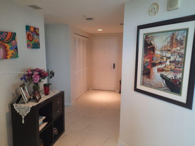 Apartment for sale  Unit #509 - photo 5944008