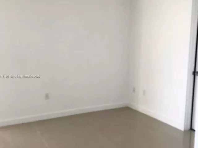 Apartment for sale  Unit #215 - photo 5899938