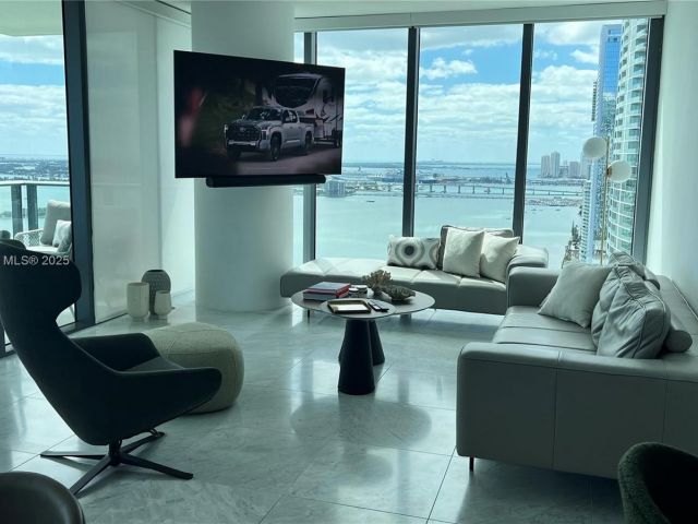 Apartment for rent  Unit #3601 - photo 5927683