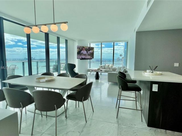 Apartment for rent  Unit #3601 - photo 5927684