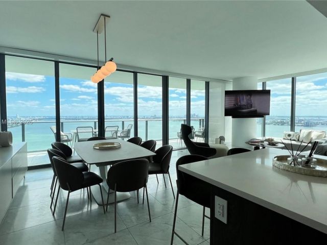 Apartment for rent  Unit #3601 - photo 5927685