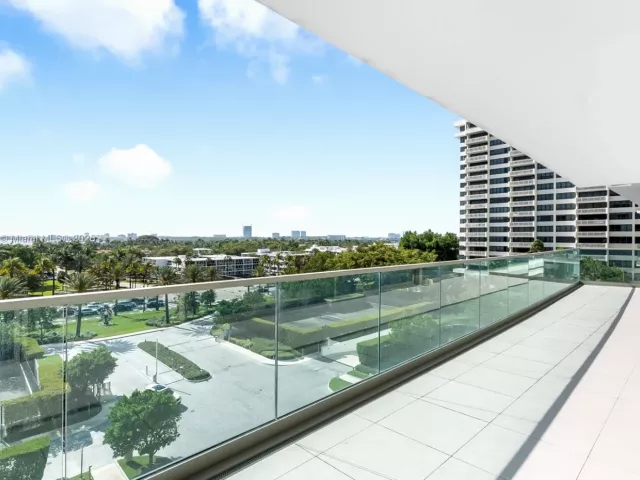 Apartment for sale  Unit #605 - photo 5902660