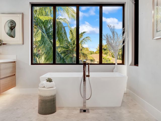 Home for sale at 1133 NE 3rd Avenue - photo 5942359