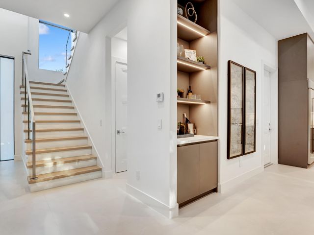 Home for sale at 1133 NE 3rd Avenue - photo 5942375