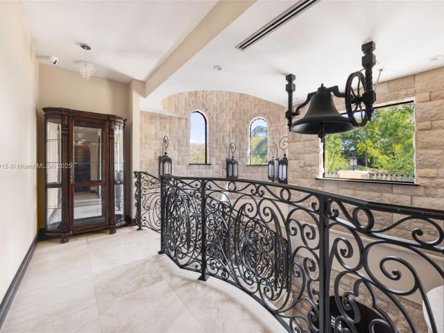 Home for sale at 6016 Leonardo St - photo 5888371