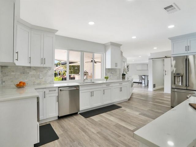 Home for sale at 5201 NE 33rd Avenue - photo 6035402