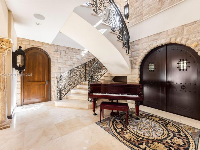 Home for rent at 6016 Leonardo St - photo 5888353