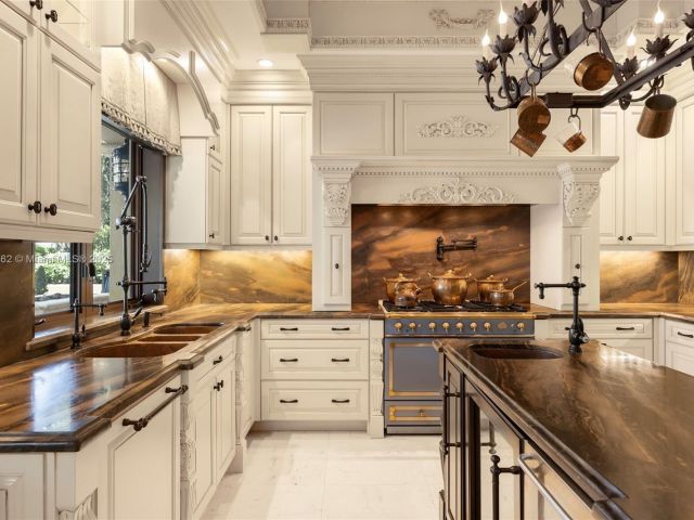 Home for rent at 6016 Leonardo St - photo 5888359