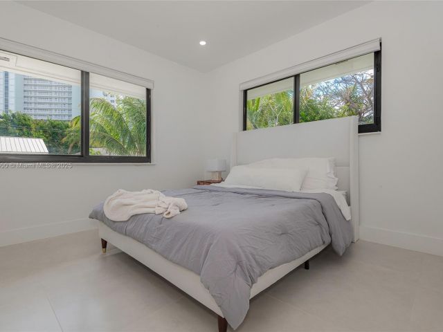 Home for sale at 2005 SE 26th Ter - photo 5891257