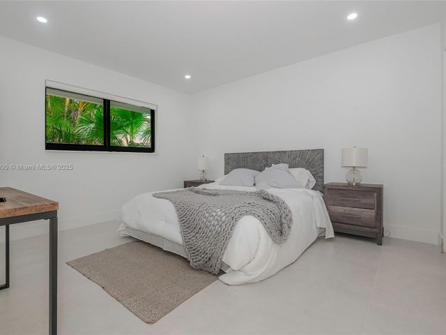 Home for sale at 2005 SE 26th Ter - photo 5891261