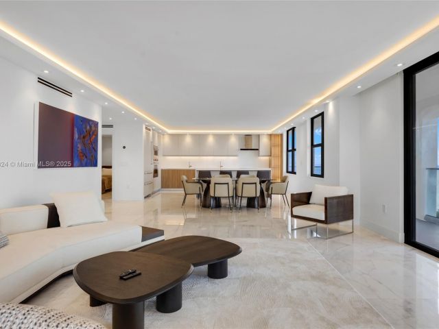 Apartment for sale  Unit #17R - photo 5959729