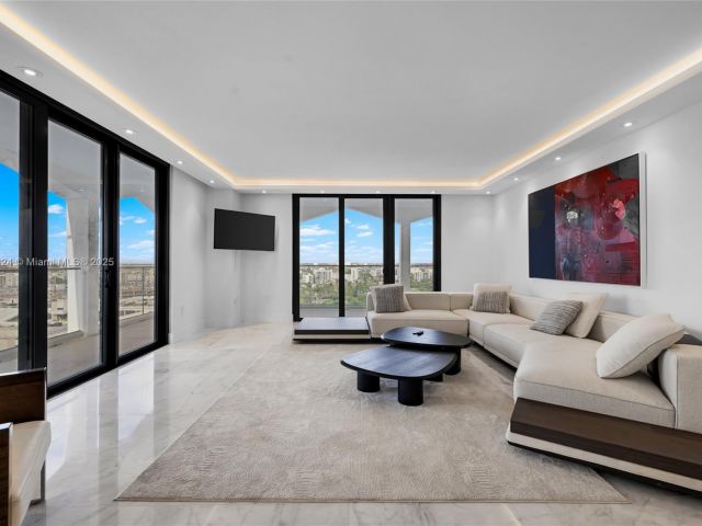 Apartment for sale  Unit #17R - photo 5959733