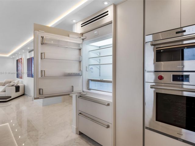 Apartment for sale  Unit #17R - photo 5959735