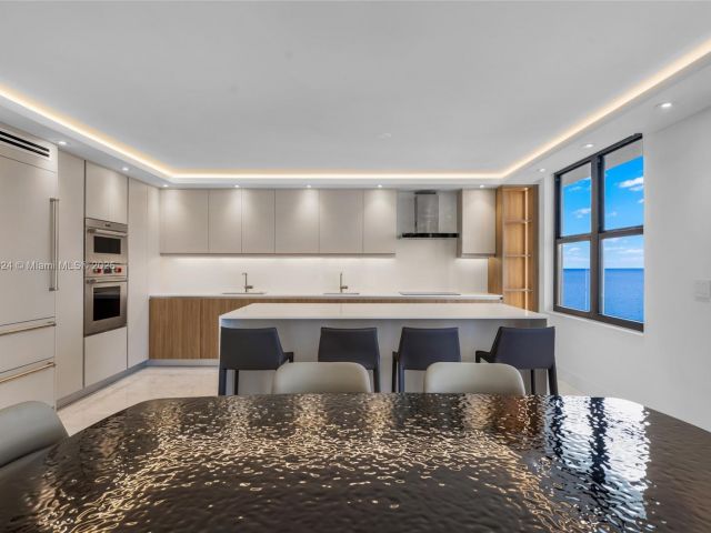 Apartment for sale  Unit #17R - photo 5959740