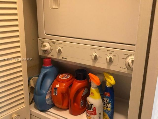 2-bedroom home for rent in Coral Gables - 248 Majorca Ave 248 - MondialRealty