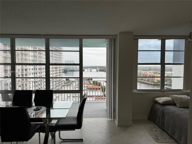 Apartment for sale  Unit #1105 - photo 5928654