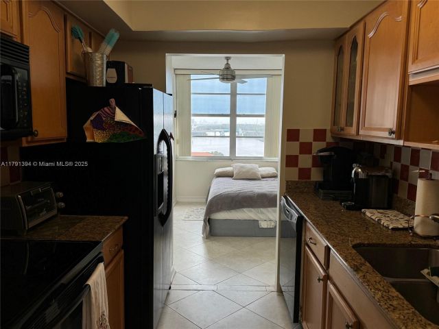 Apartment for sale  Unit #1105 - photo 5928660