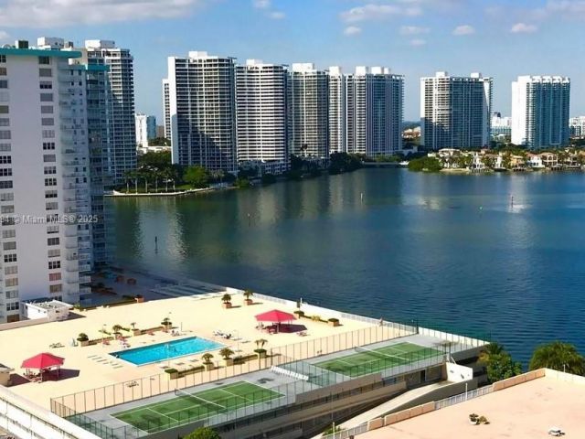 Apartment for sale  Unit #1105 - photo 5928667