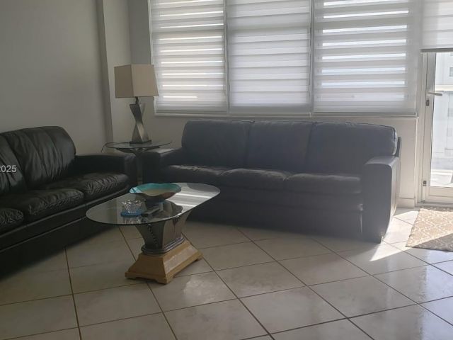 Apartment for rent  Unit #1208 - photo 5960195