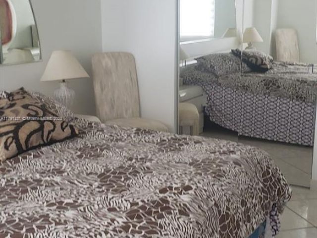 Apartment for rent  Unit #1208 - photo 5960206