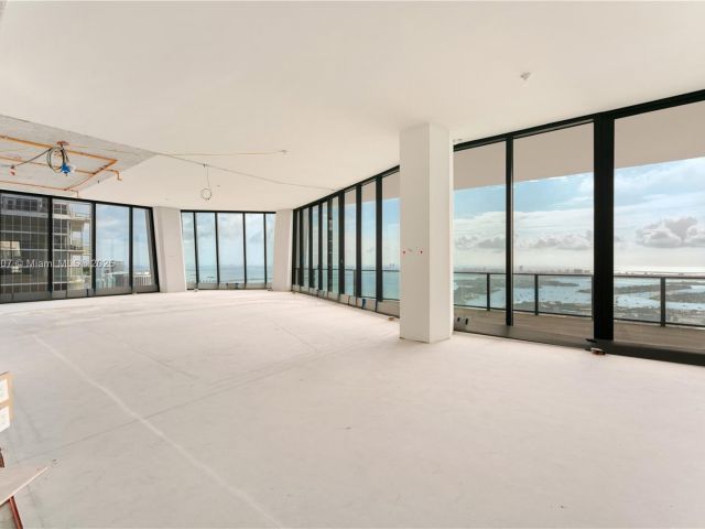 Apartment for sale  Unit #5801 - photo 5922942