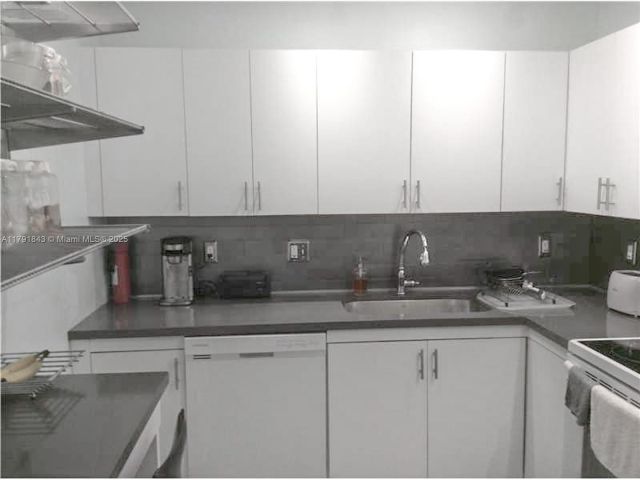 Apartment for sale  Unit #2004 - photo 5902348