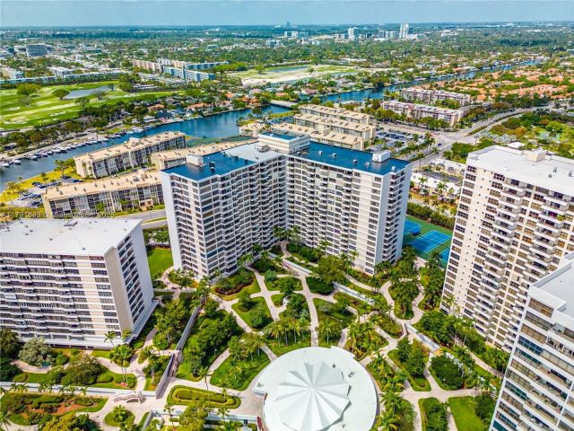 Apartment for sale  Unit #2004 - photo 5902349