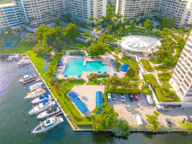 Apartment for sale  Unit #2004 - photo 5902350