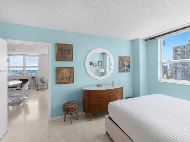 Apartment for sale  Unit #2102 - photo 6006617