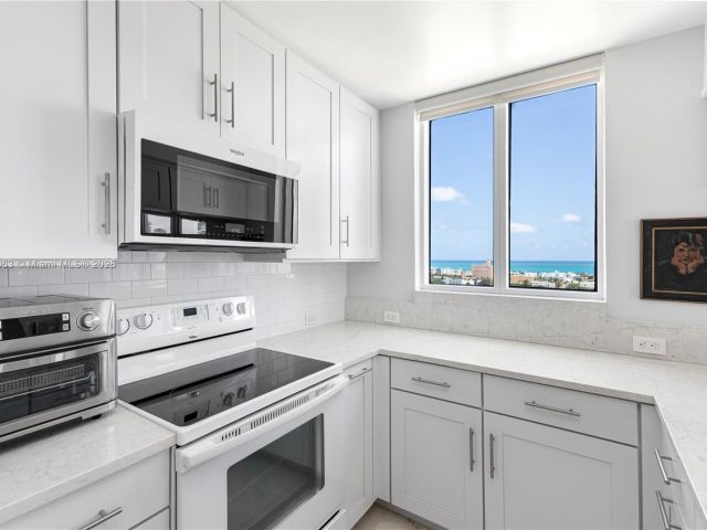 Apartment for sale  Unit #2102 - photo 6006621