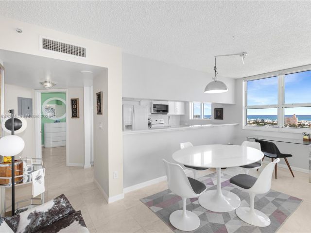 Apartment for sale  Unit #2102 - photo 6006623