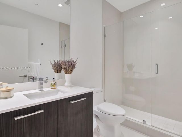 Apartment for sale  Unit #PH4501 - photo 5959804