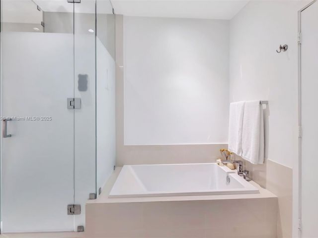 Apartment for sale  Unit #PH4501 - photo 5959807