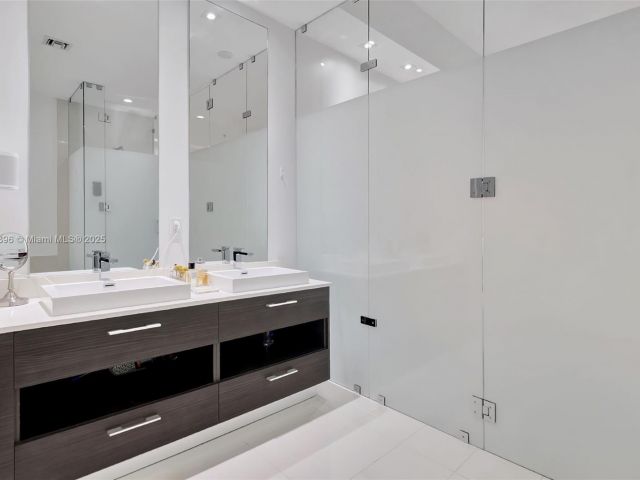 Apartment for sale  Unit #PH4501 - photo 5959809