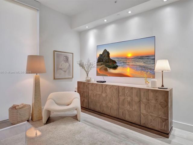 Apartment for sale  Unit #PH4501 - photo 5959810