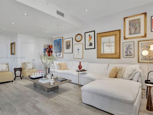 Apartment for sale  Unit #PH4501 - photo 5959820