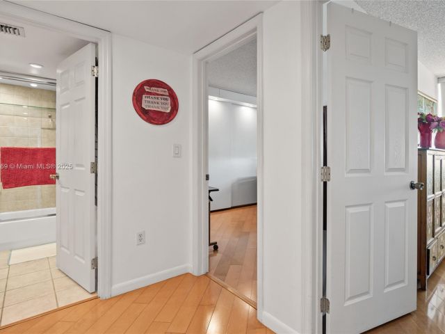 Apartment for rent  Unit #2907 - photo 5912792