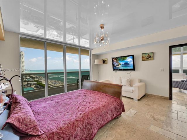 Apartment for sale  Unit #1201 - photo 5899363