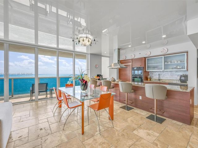 Apartment for sale  Unit #1201 - photo 5899370