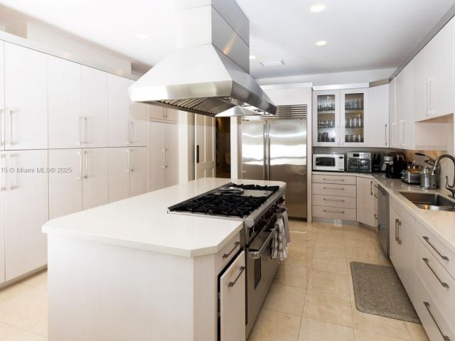 Home for sale at  - photo 5887928