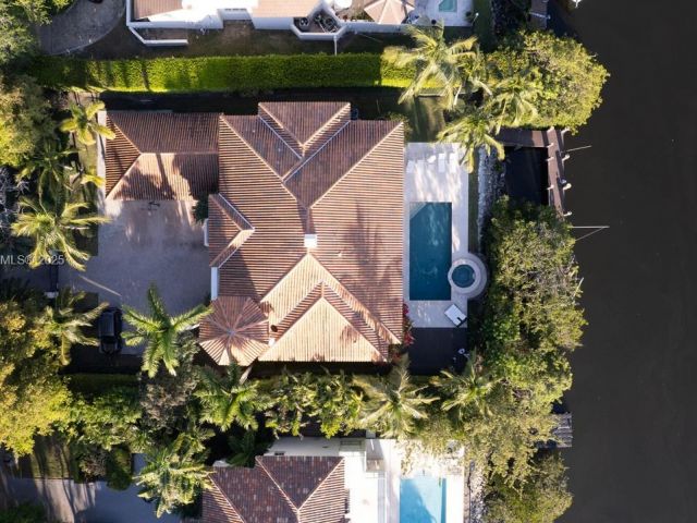 Home for sale at  - photo 5887943