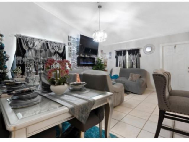 Home for sale at 11233 W Model Cir W - photo 6262594