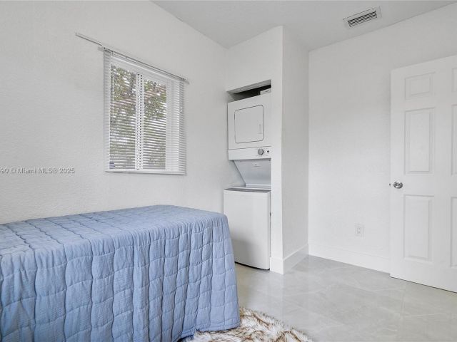 Home for sale at 1810 NW 47th St - photo 5885287