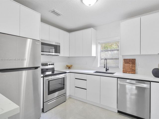 Home for sale at 1810 NW 47th St - photo 5885290