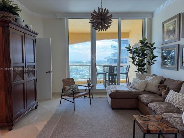 Apartment for rent  Unit # - photo 5881090