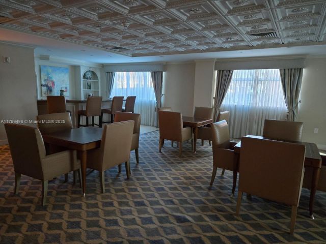 Apartment for rent  Unit # - photo 5881104