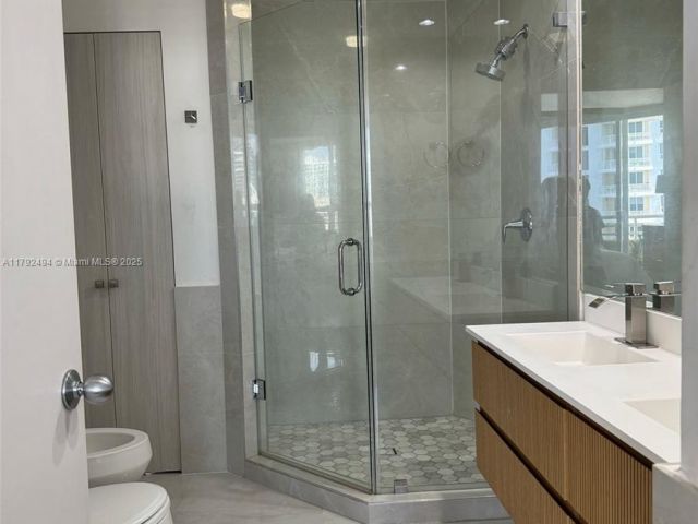 Apartment for sale  Unit #3007 - photo 5945202