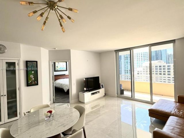 Apartment for sale  Unit #3007 - photo 5945213