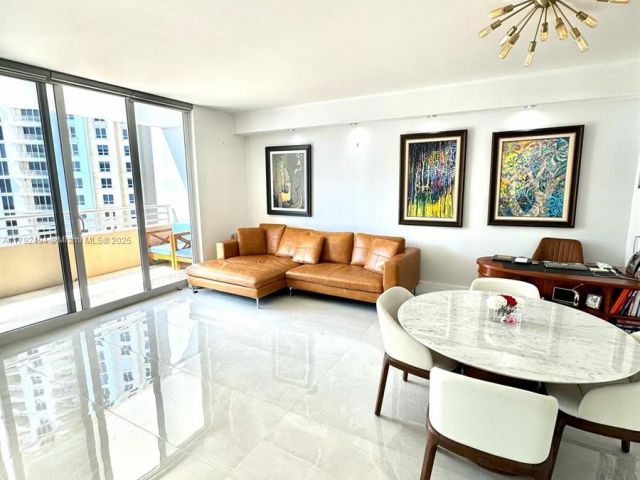 Apartment for sale  Unit #3007 - photo 5945214