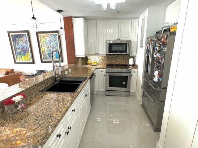 Apartment for sale  Unit #3007 - photo 5945218